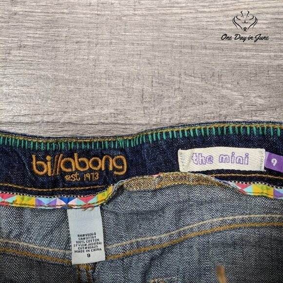Billabong Juniors The Mini Denim Skirt Size 9 - Picture 2 of 5